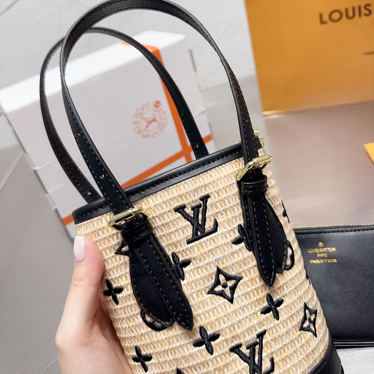 Exquisite leather bags-625
