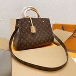 Exquisite leather bags-570