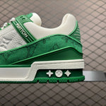 New color matching casual board shoes