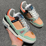 New color matching casual board shoes