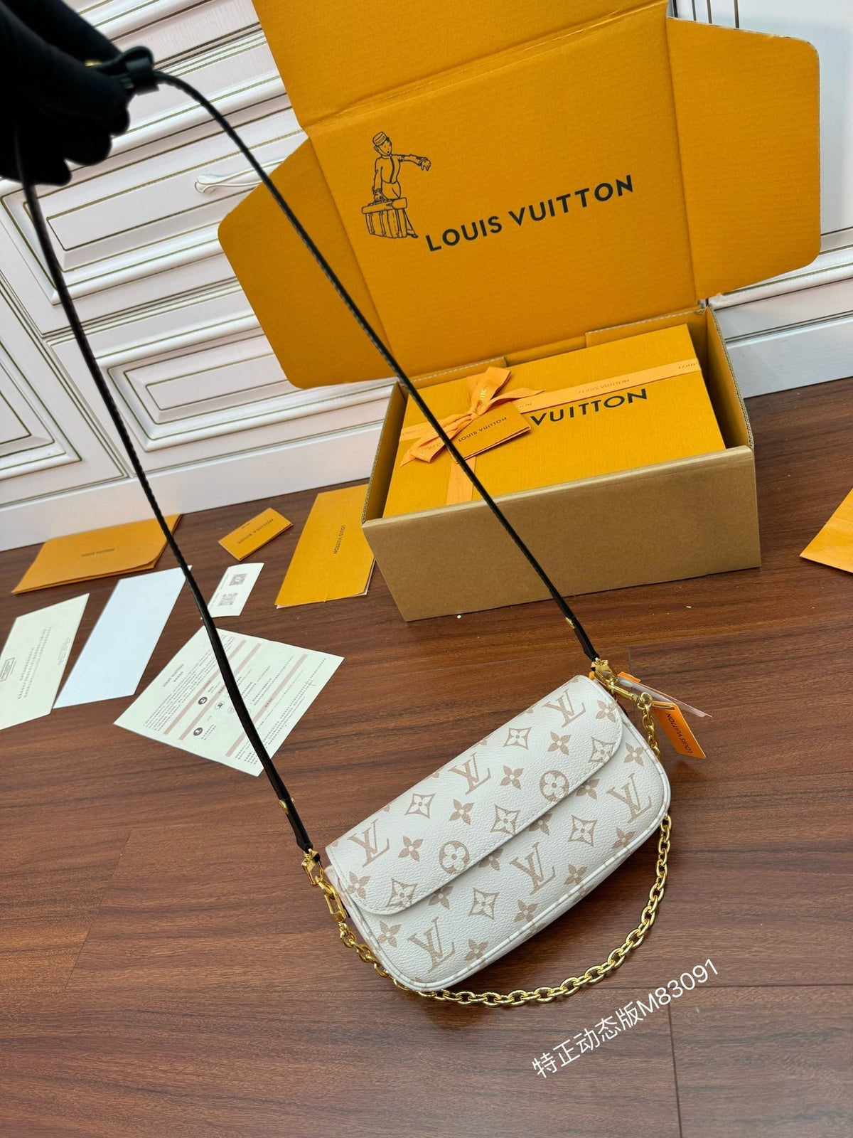 Exquisite leather bags-158