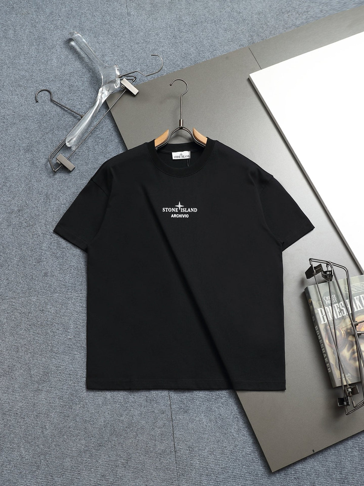 Classic T-shirt-100