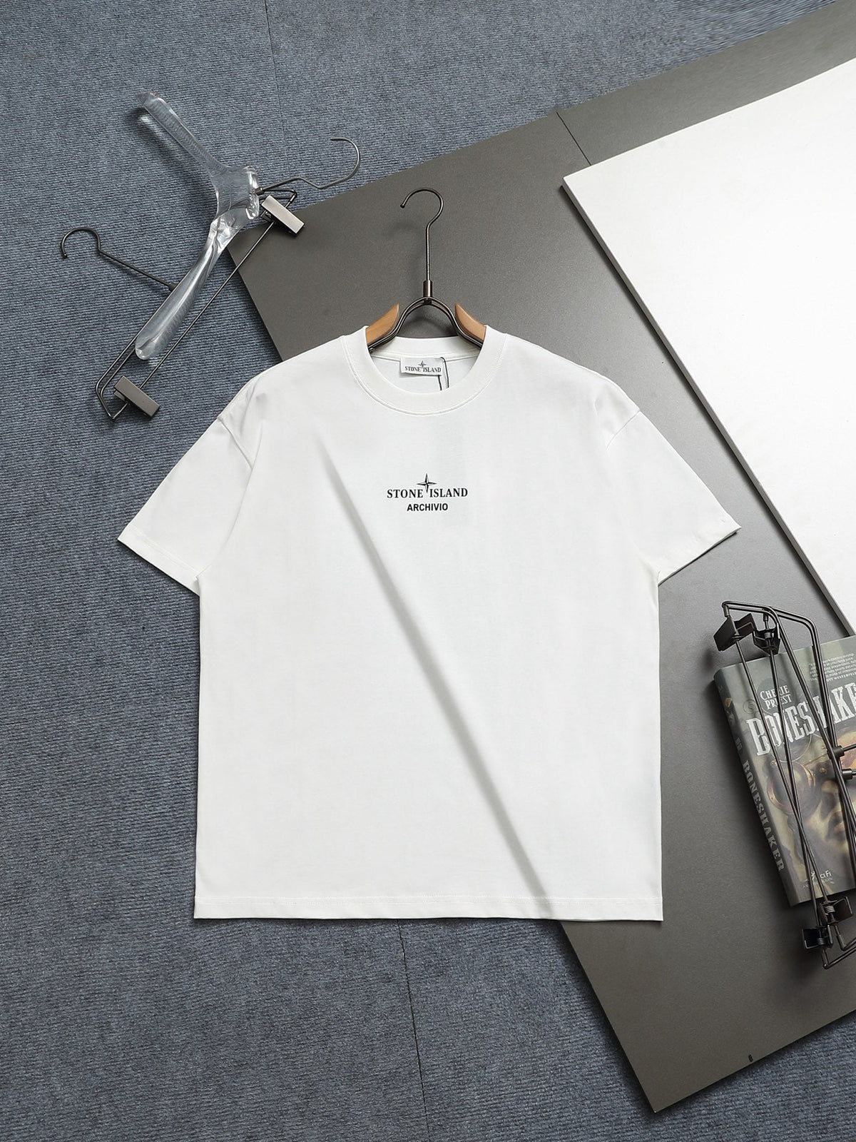 Classic T-shirt-100