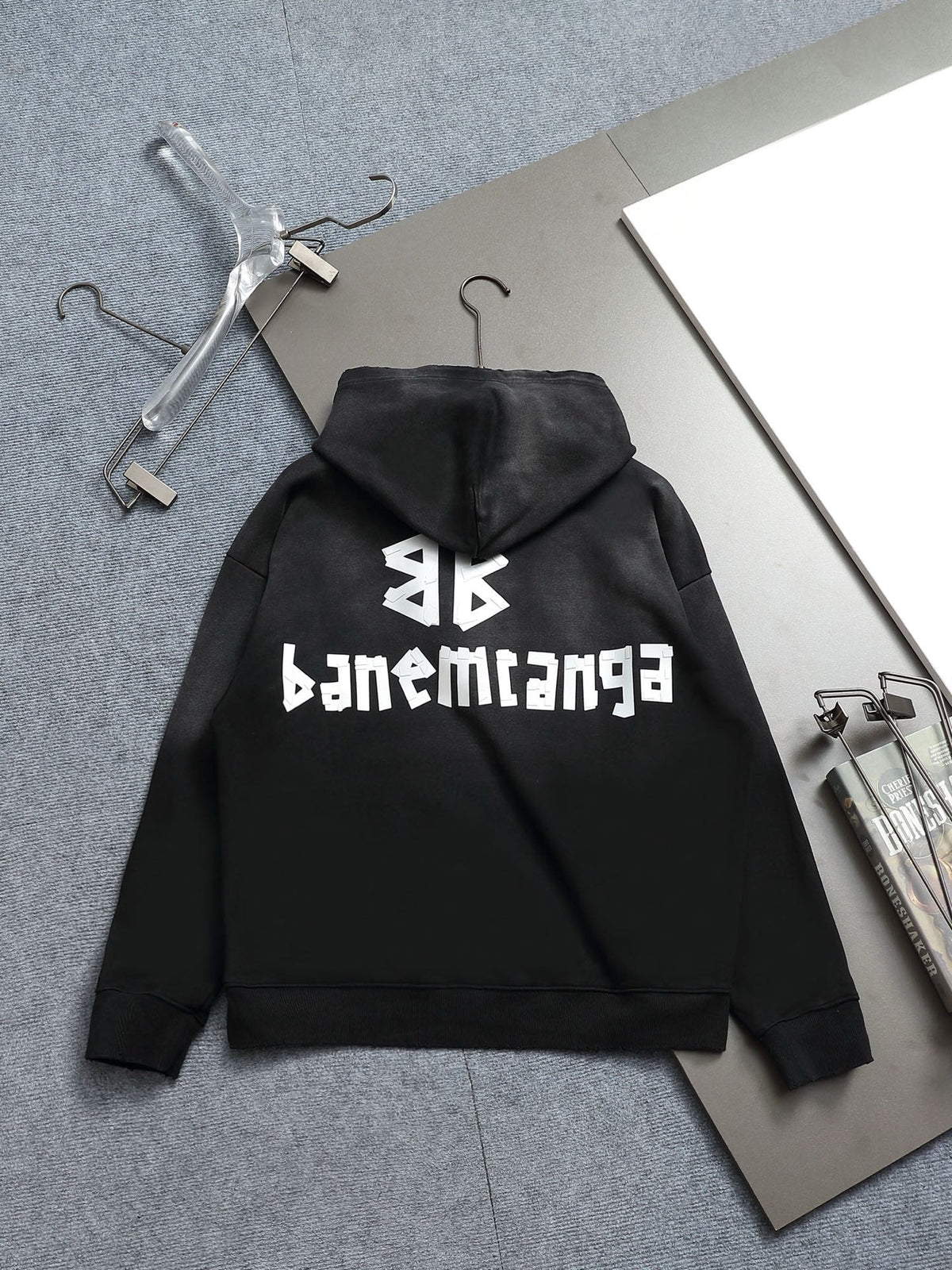 Classic Fit Hoodie-1006