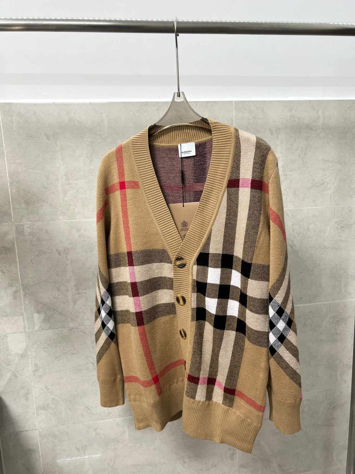 Classic Fashion Sweater-128