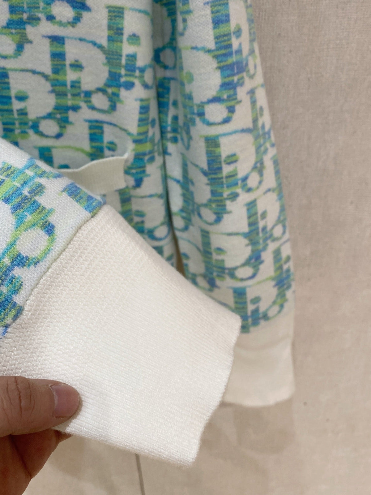 Classic Fashion Sweater-133