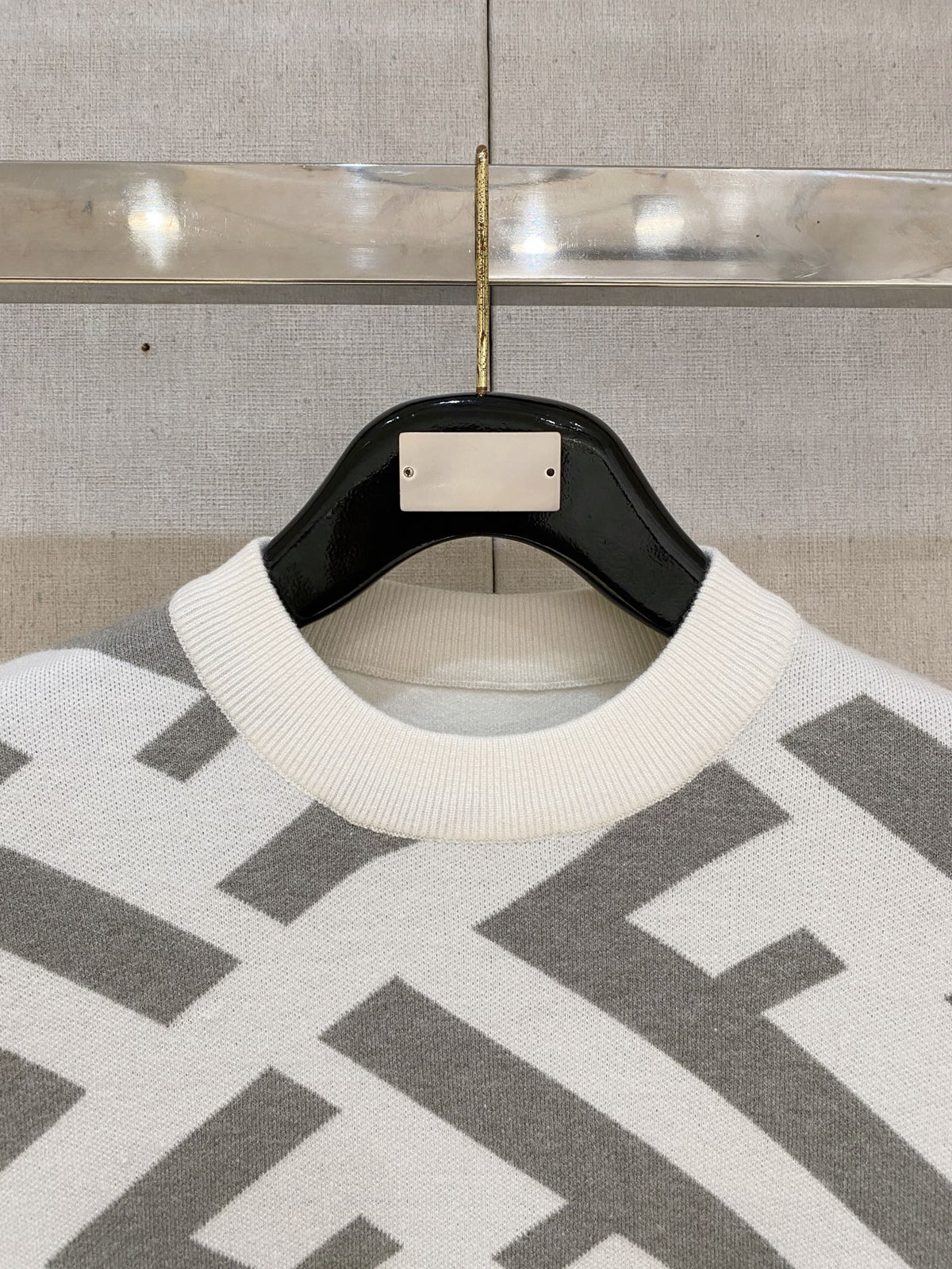 Classic Fashion Sweater-143