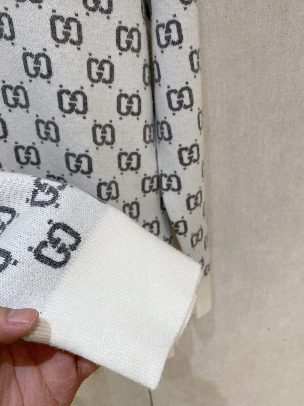 Classic Fashion Sweater-144