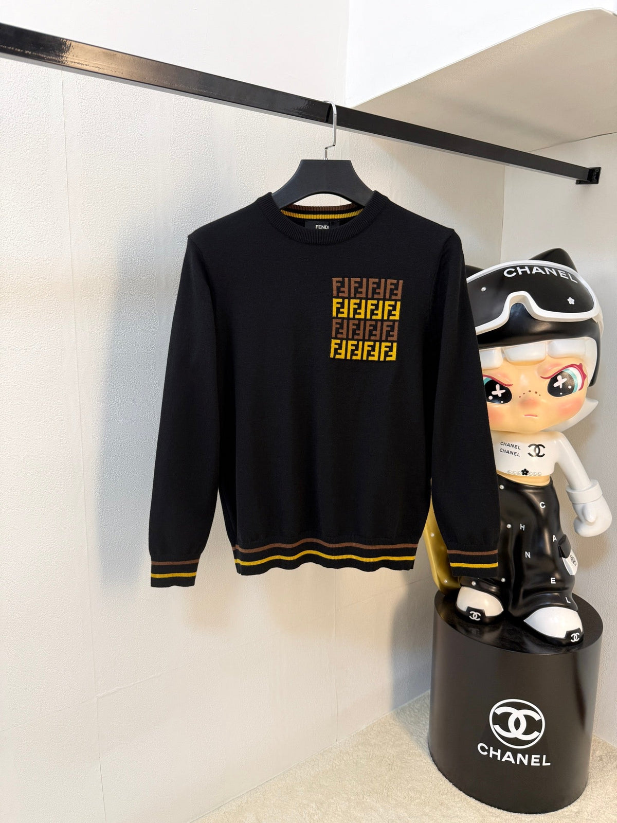 Classic Fashion Sweater-149