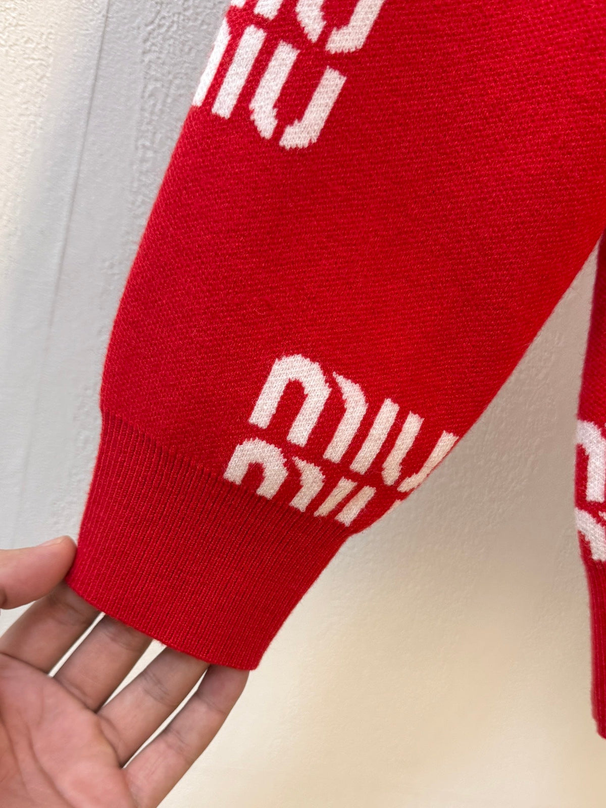 Classic Fashion Sweater-152