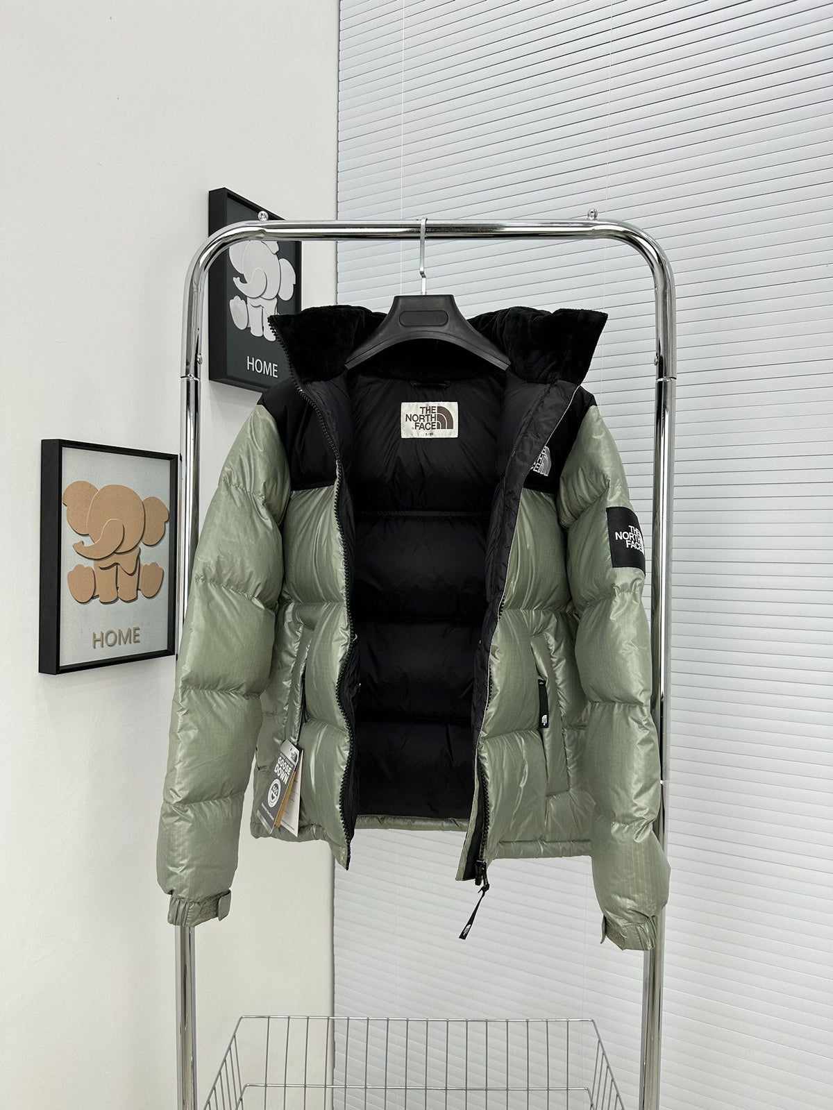 Ultra-Light Winter Puffer β33