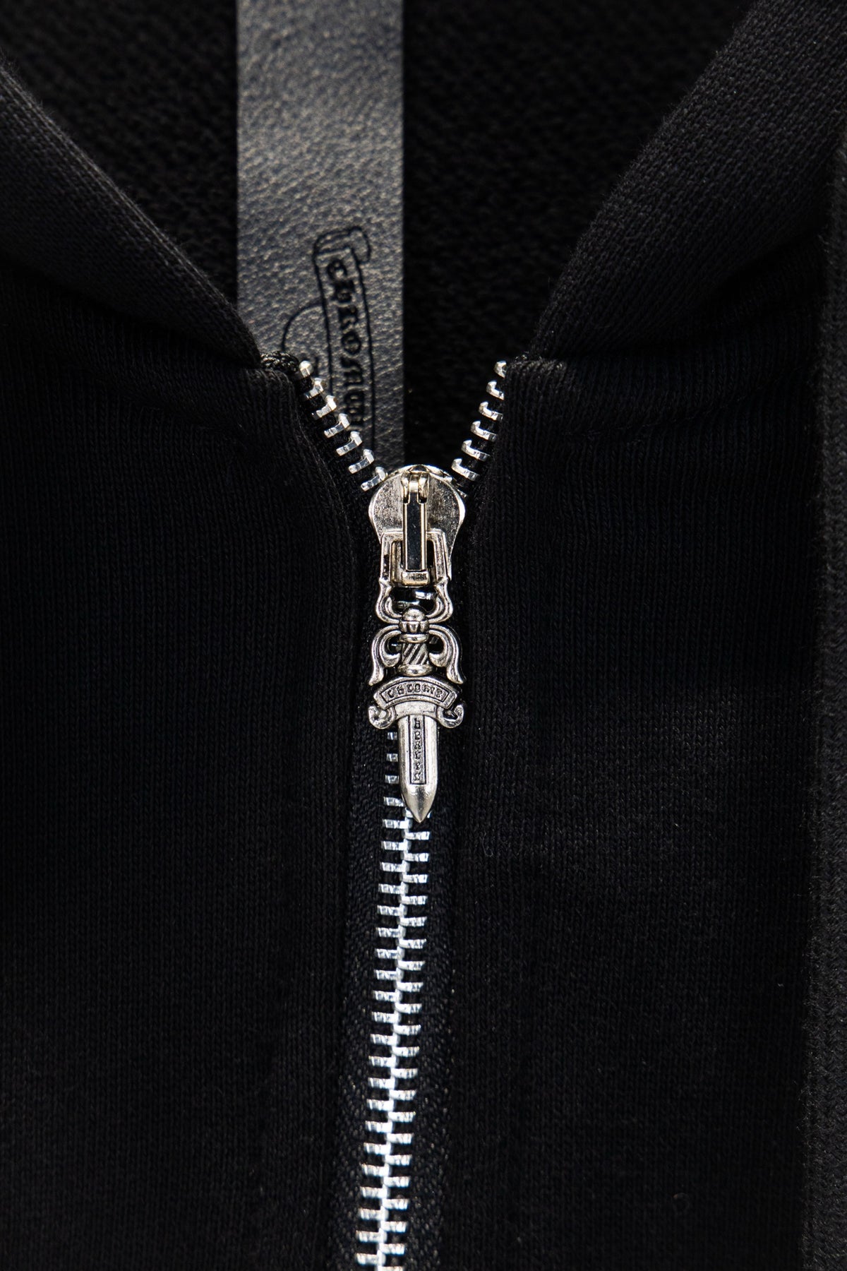 Classic Fit Hoodie-1001