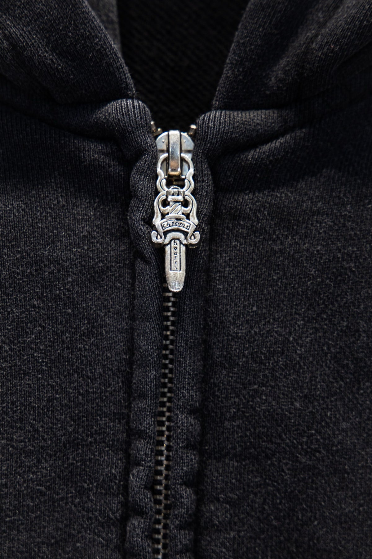 Classic Fit Hoodie-1002