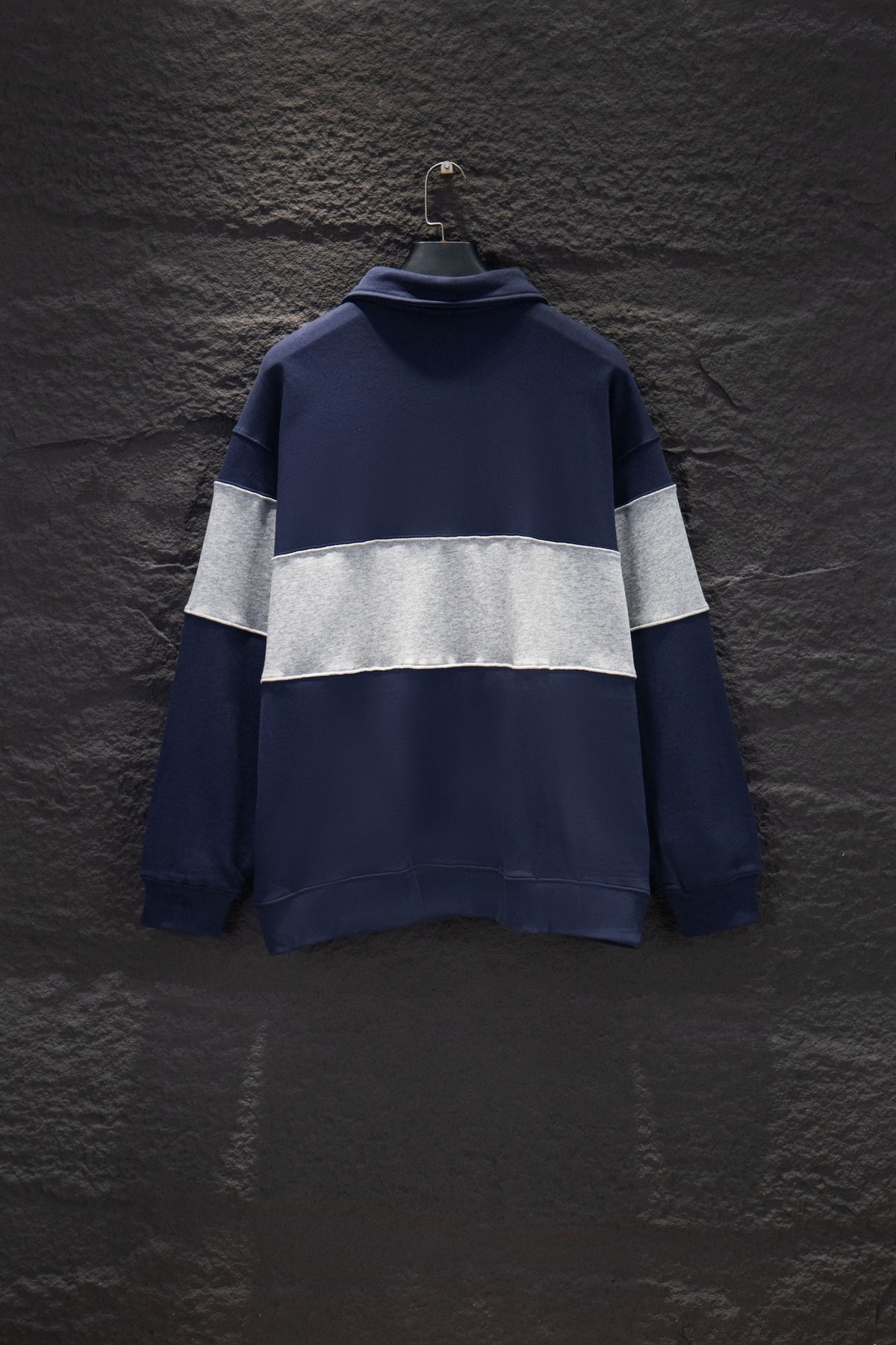 Classic Fit Hoodie-1011