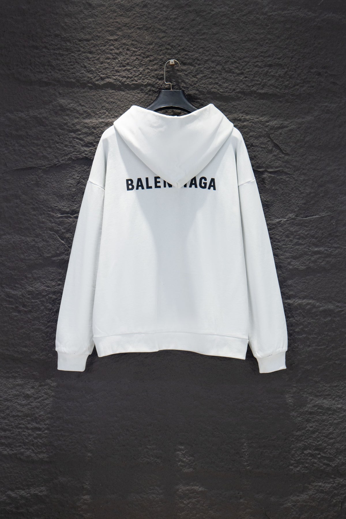 Classic Fit Hoodie-1013