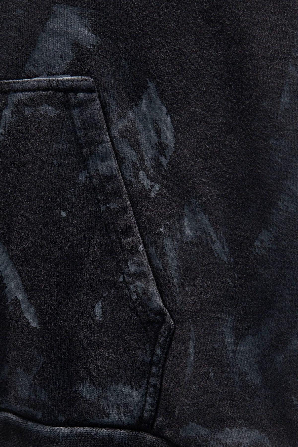 Classic Fit Hoodie-1016