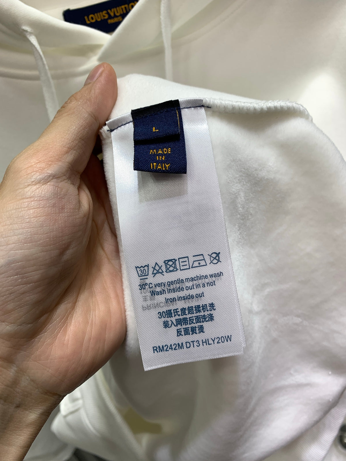 Classic Fit Hoodie-1022