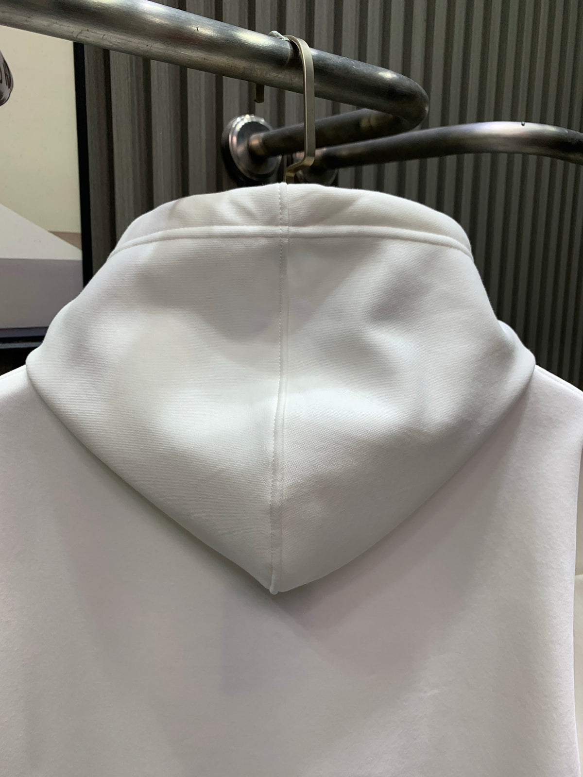 Classic Fit Hoodie-1022