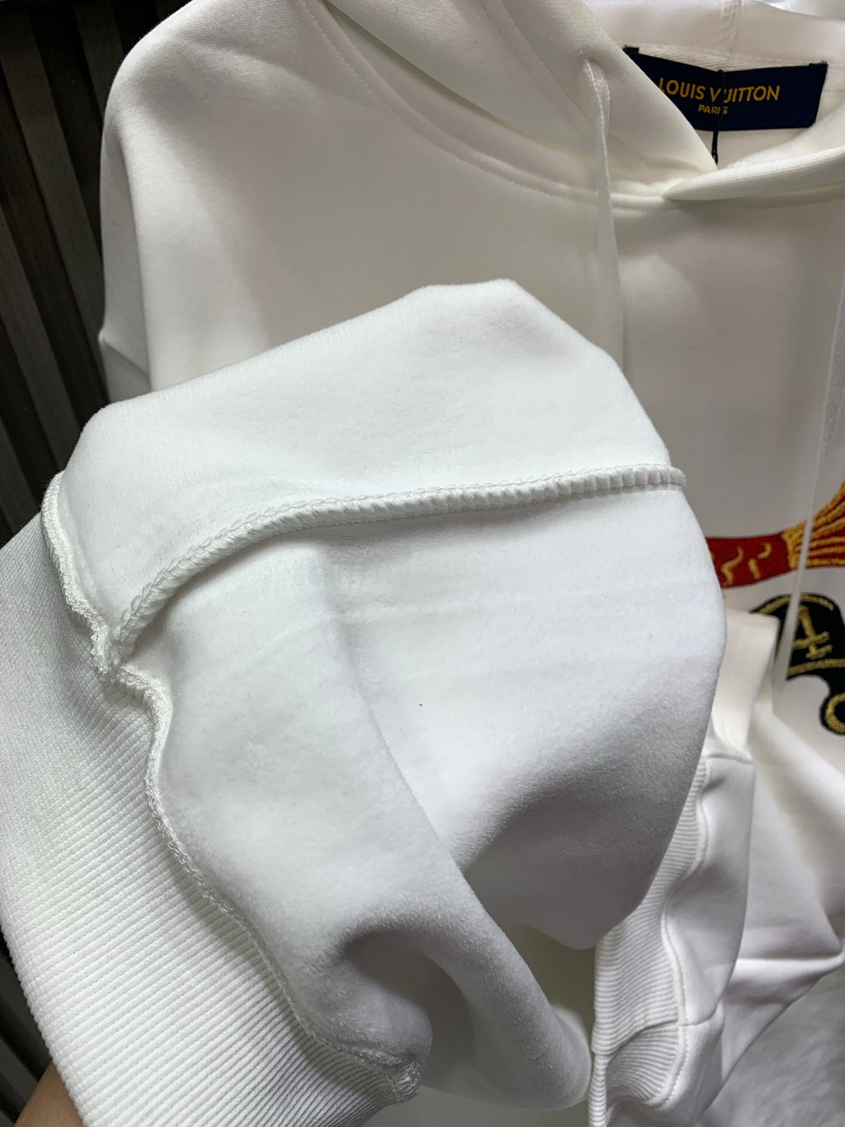 Classic Fit Hoodie-1023