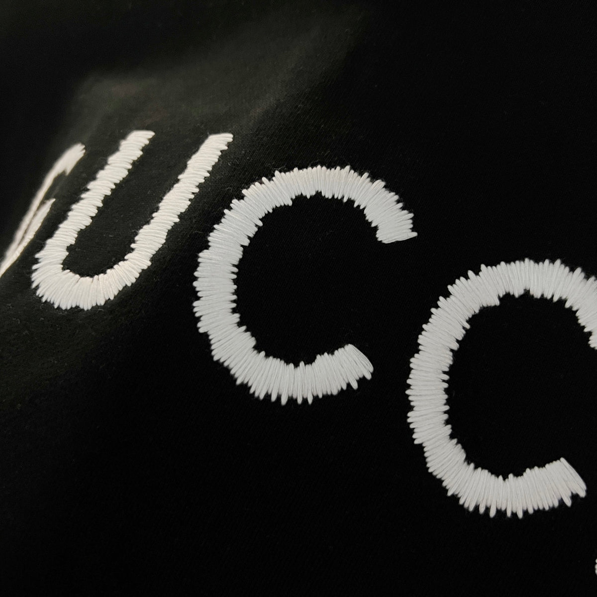 Classic Fit Hoodie-1027