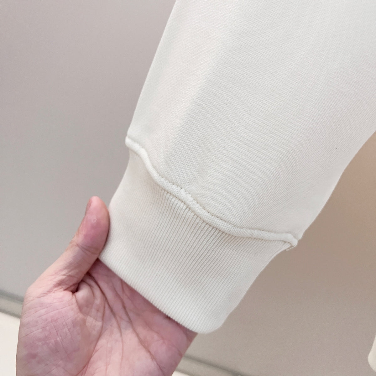 Classic Fit Hoodie-1030