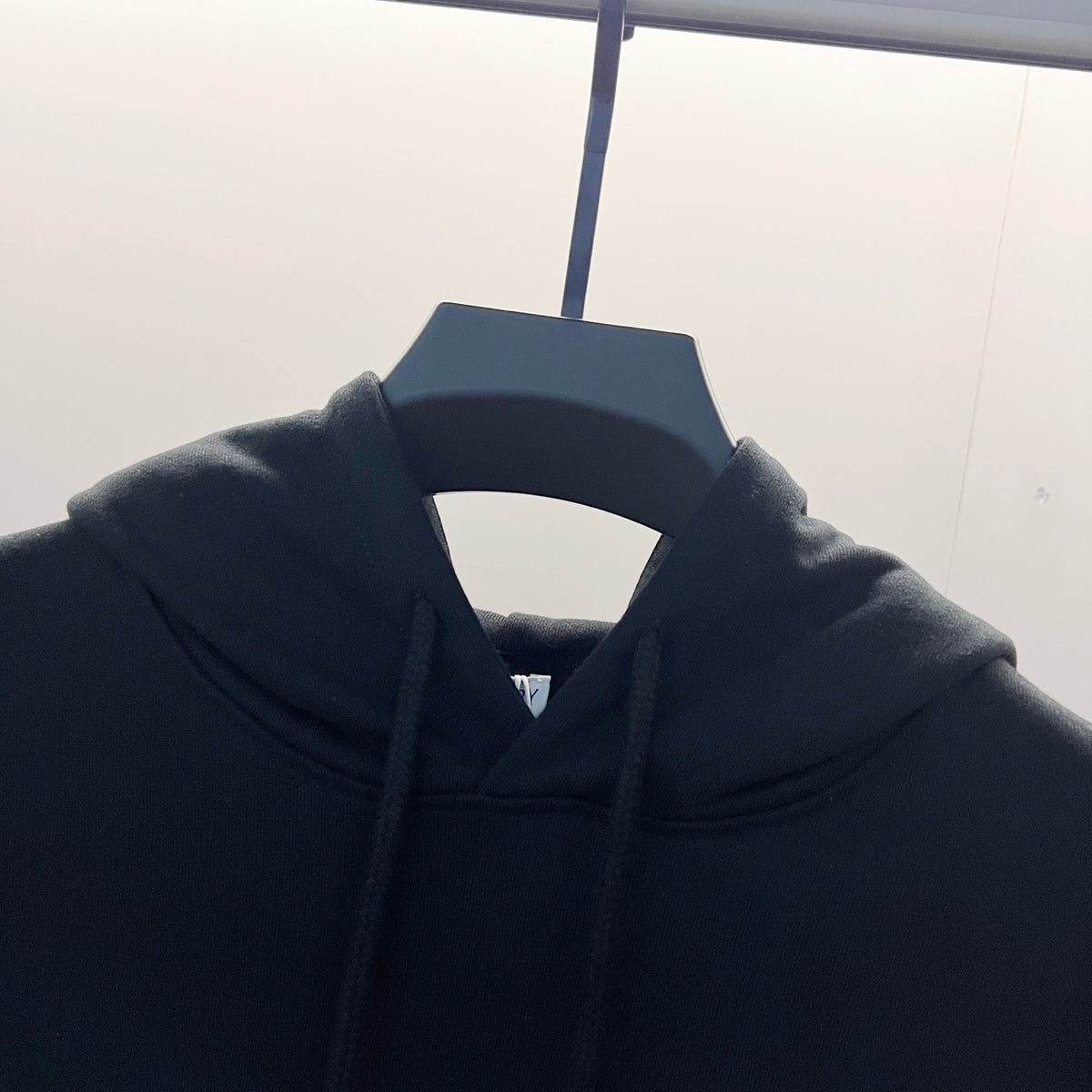 Classic Fit Hoodie-1031