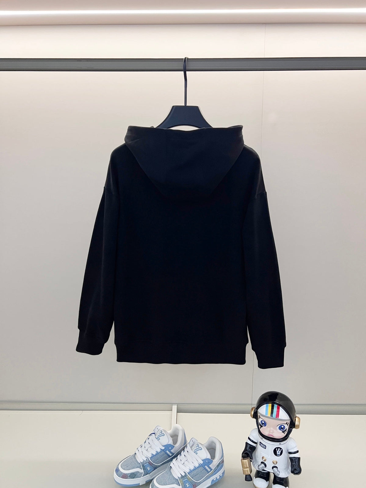 Classic Fit Hoodie-1034