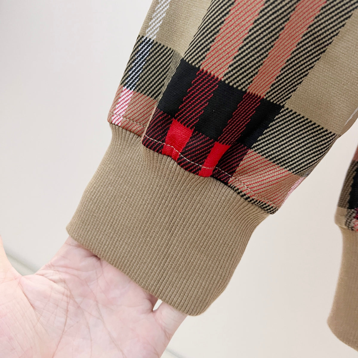 Classic Fit Hoodie-1041