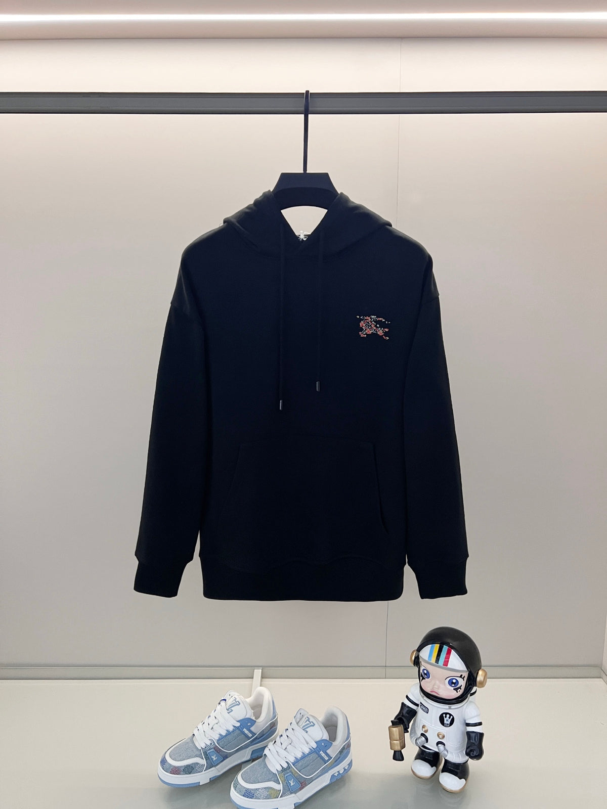 Classic Fit Hoodie-1046