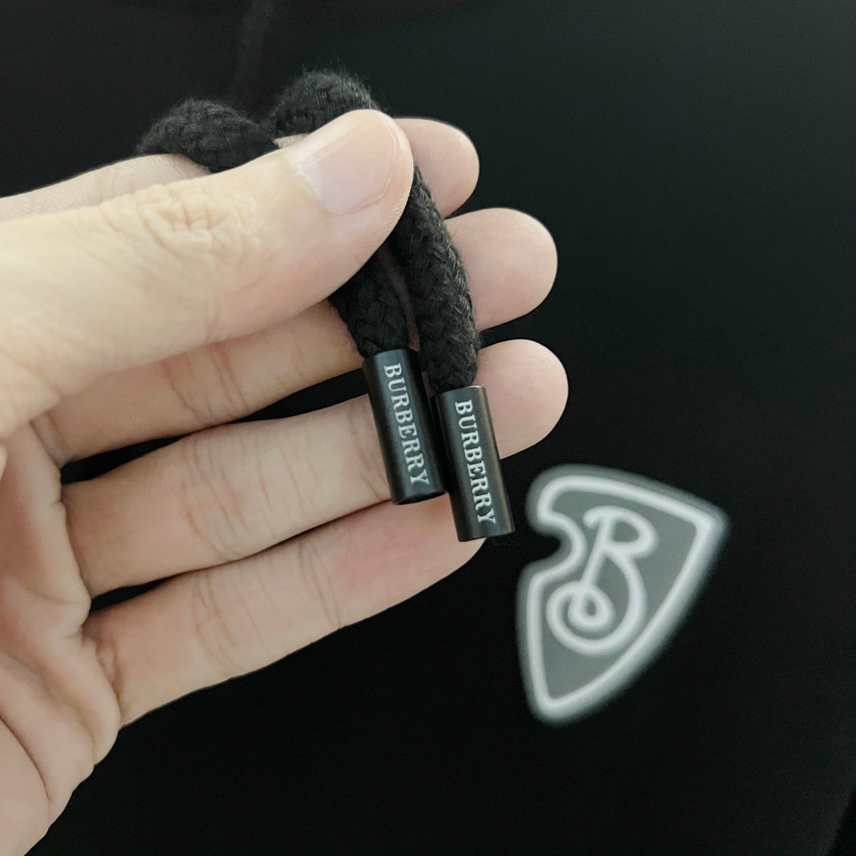 Classic Fit Hoodie-1048