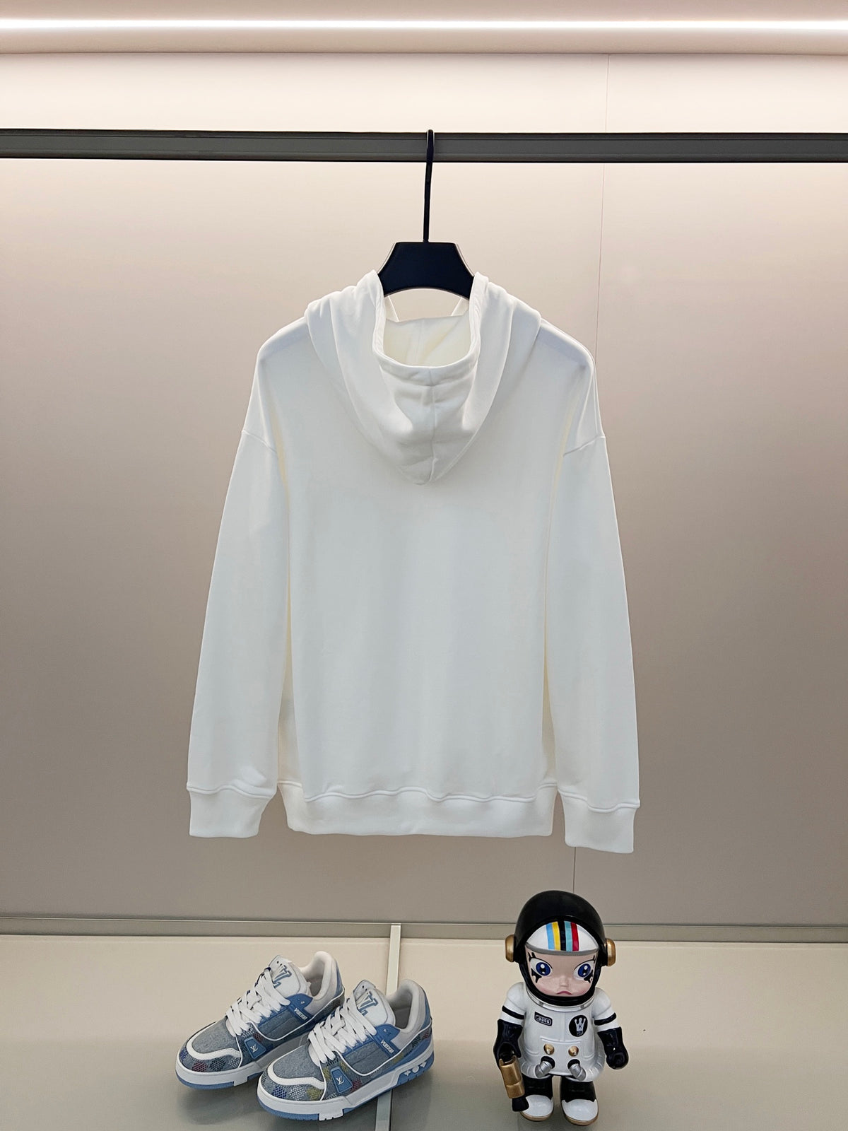 Classic Fit Hoodie-1053