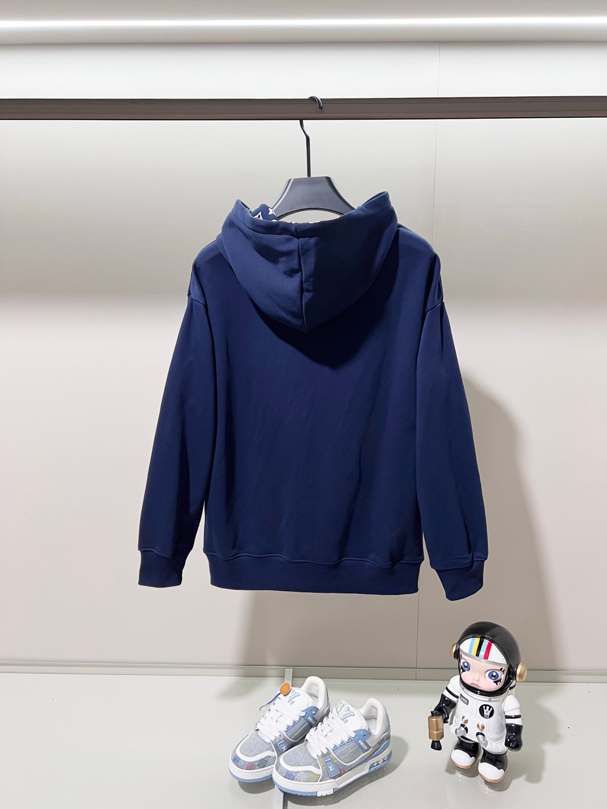 Classic Fit Hoodie-1061