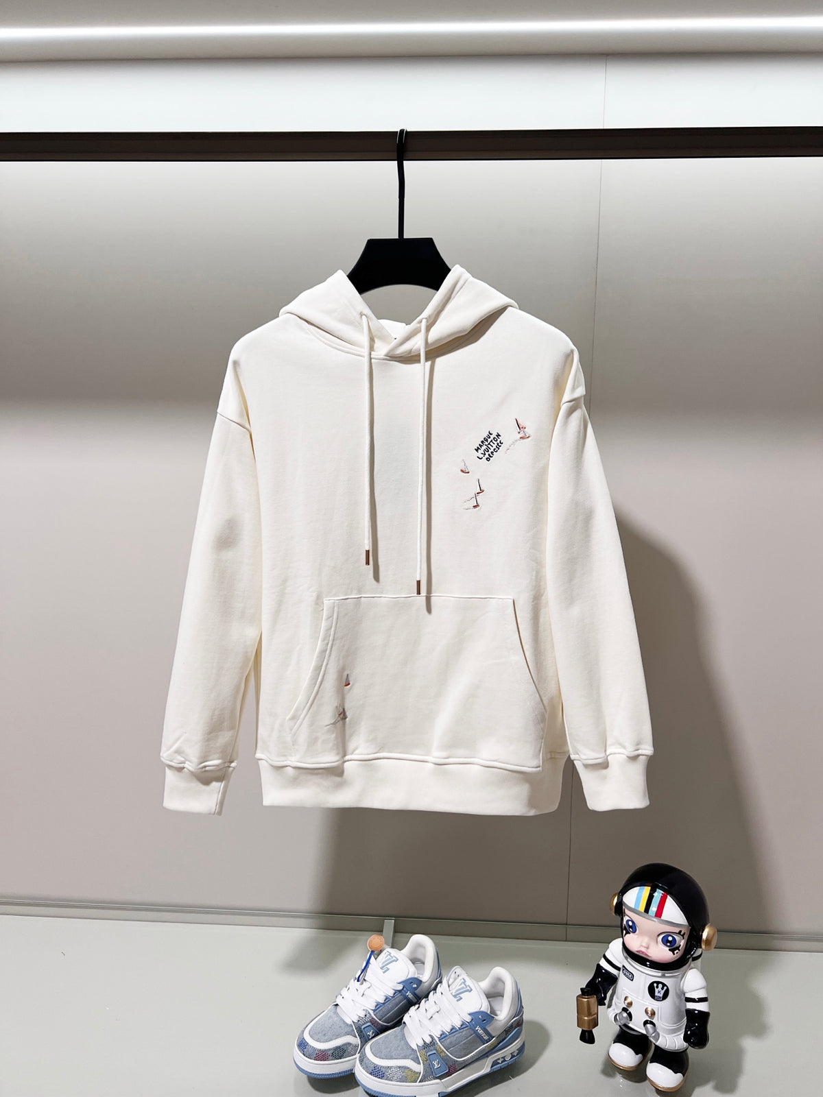 Classic Fit Hoodie-1064