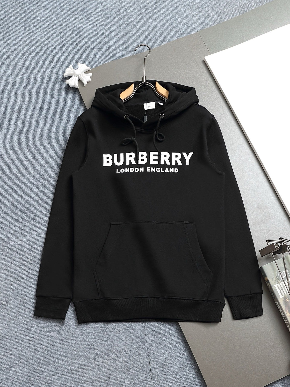 Classic Fit Hoodie-1024