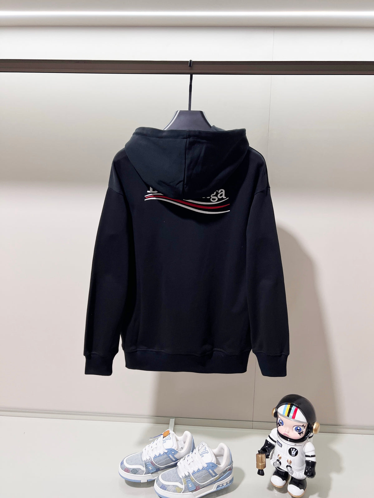 Classic Fit Hoodie-1069