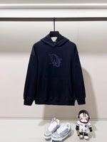 Classic Fit Hoodie-1072