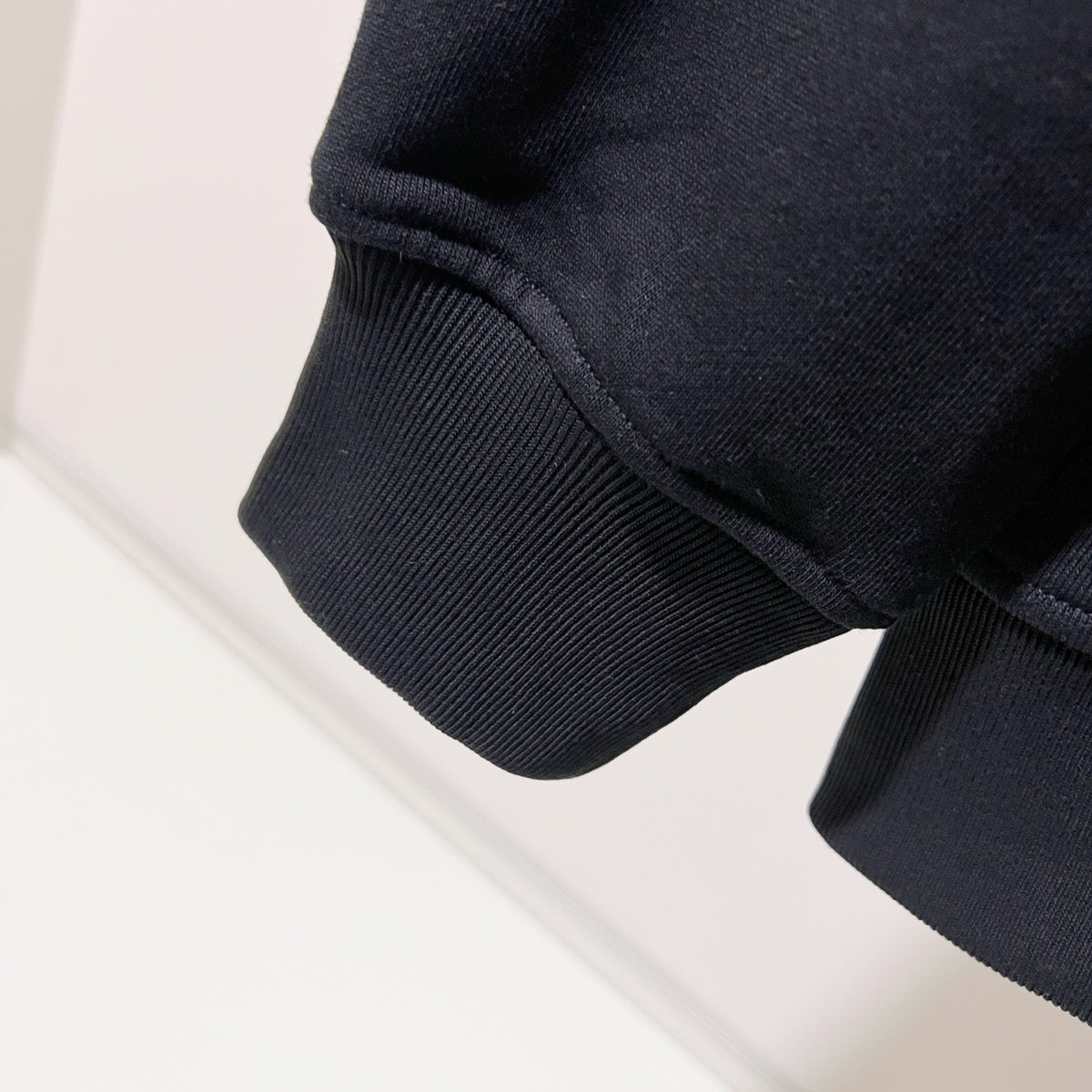 Classic Fit Hoodie-1072