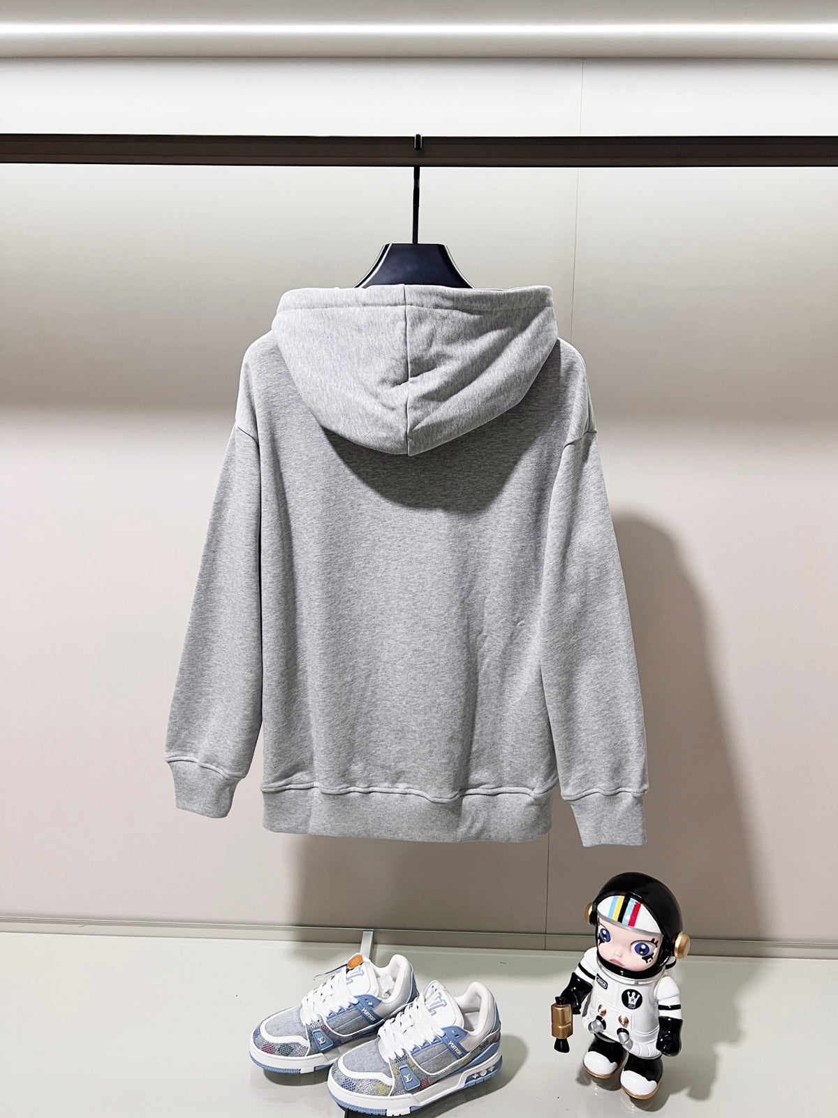 Classic Fit Hoodie-1079