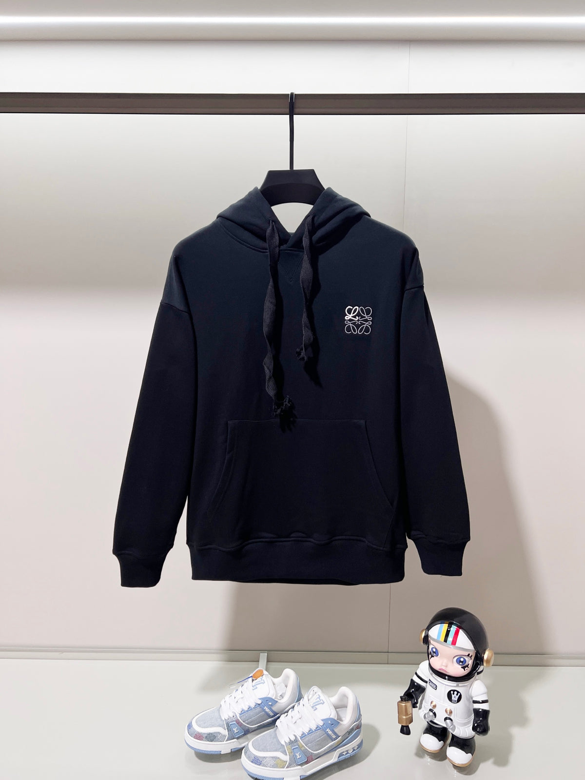 Classic Fit Hoodie-1081