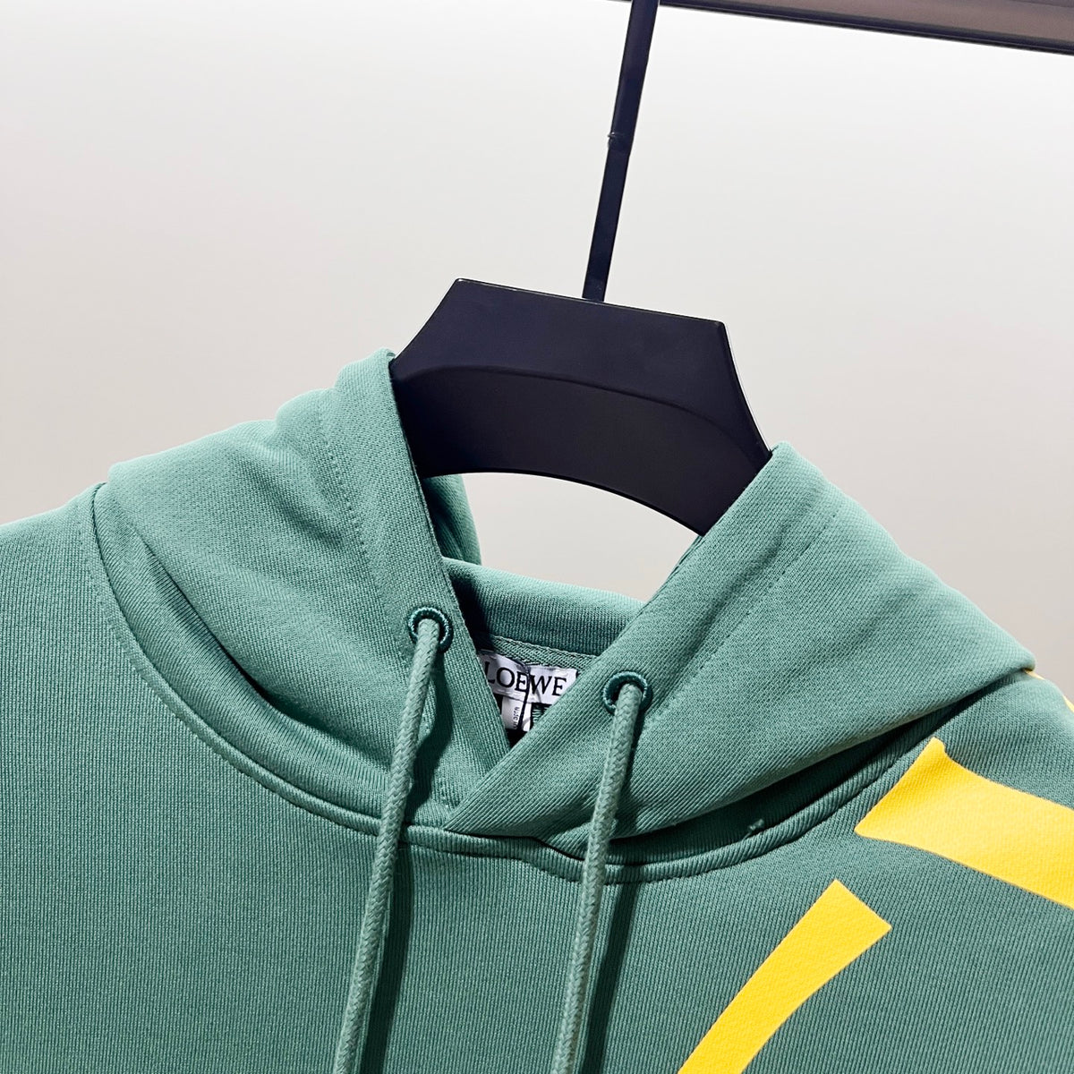 Classic Fit Hoodie-1090