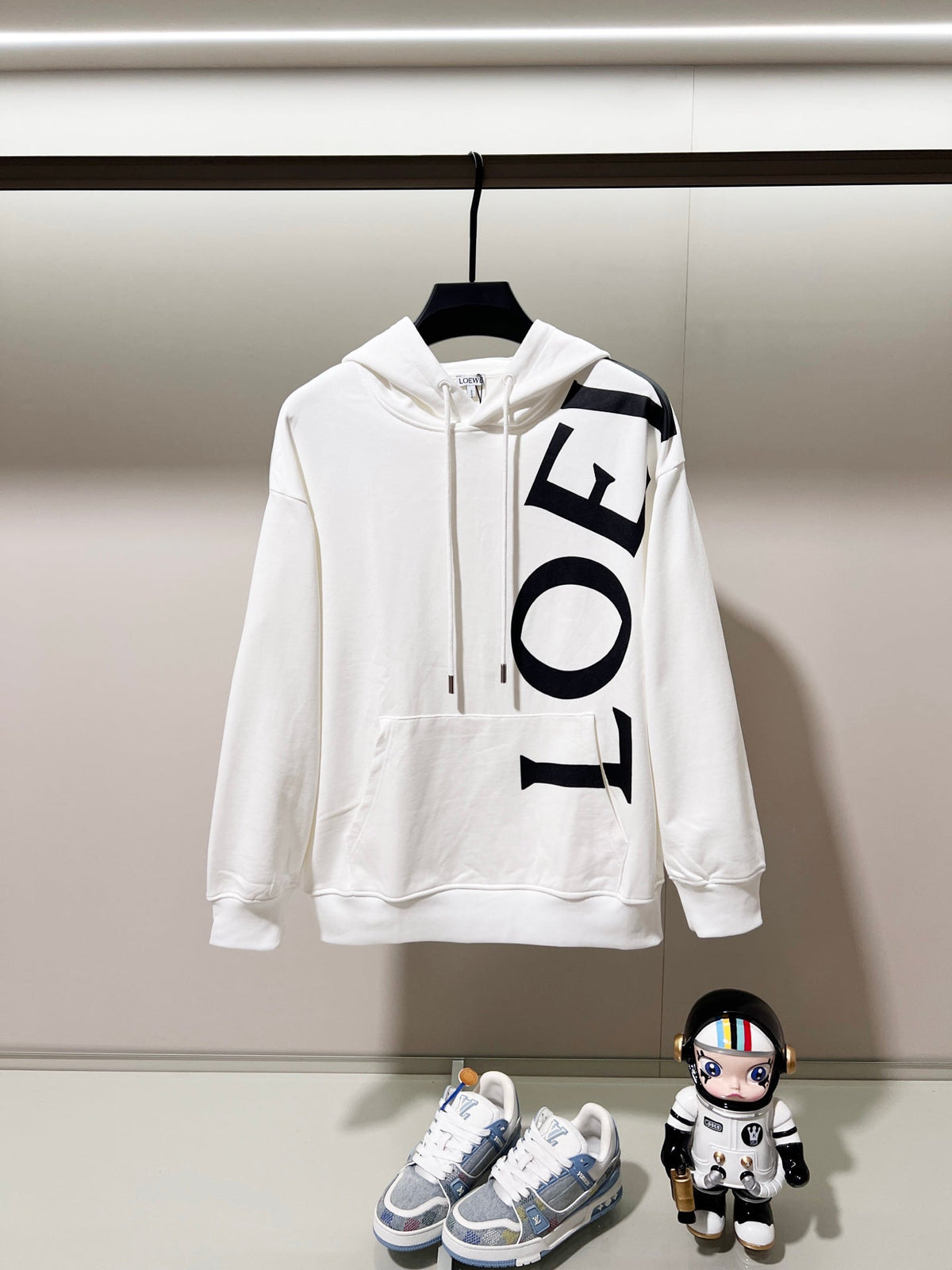 Classic Fit Hoodie-1091