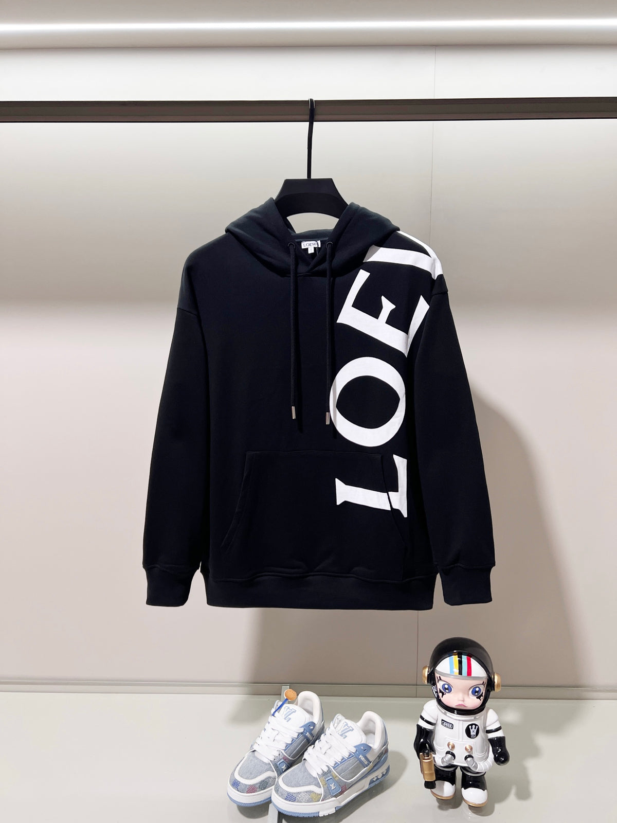 Classic Fit Hoodie-1092
