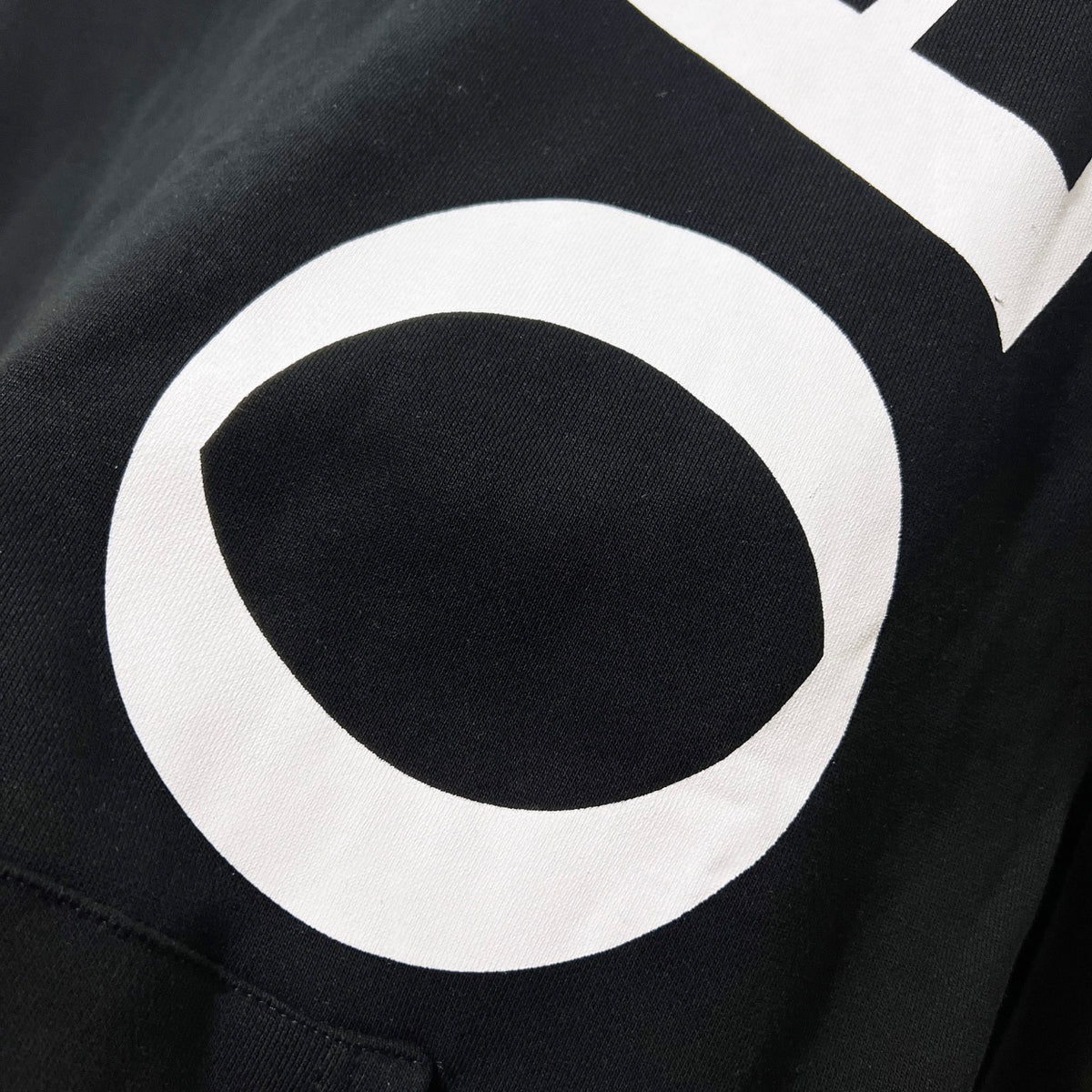 Classic Fit Hoodie-1092