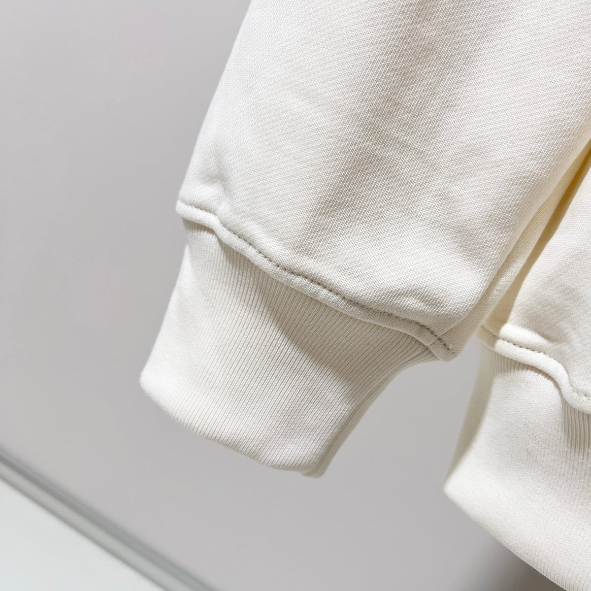 Classic Fit Hoodie-1094