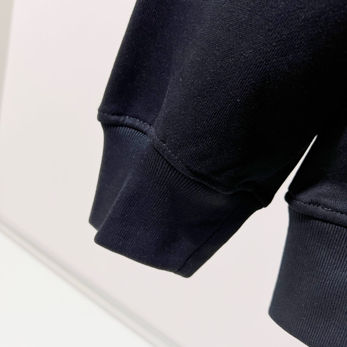 Classic Fit Hoodie-1095