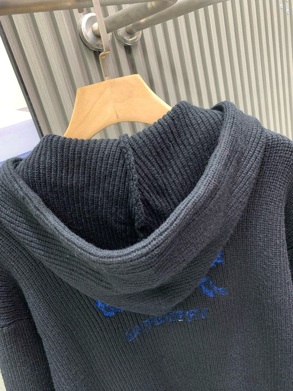 Classic Fashion Sweater-1084