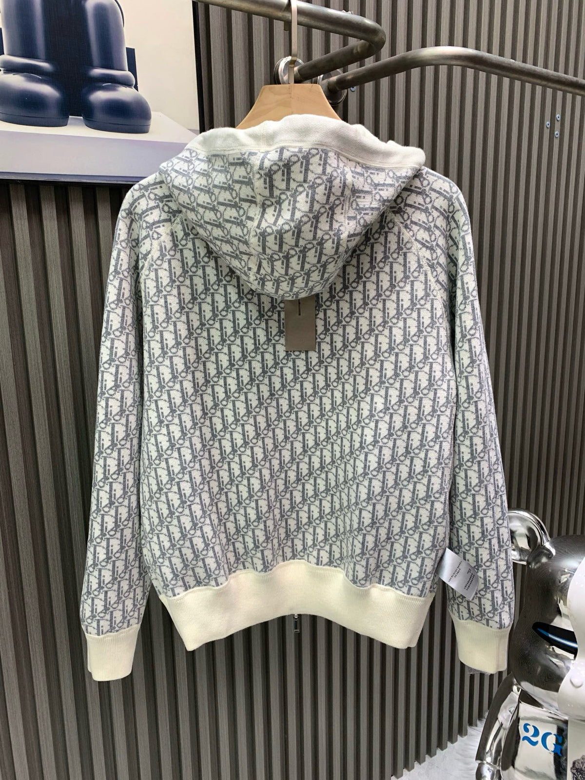 Classic Fashion Sweater-1083