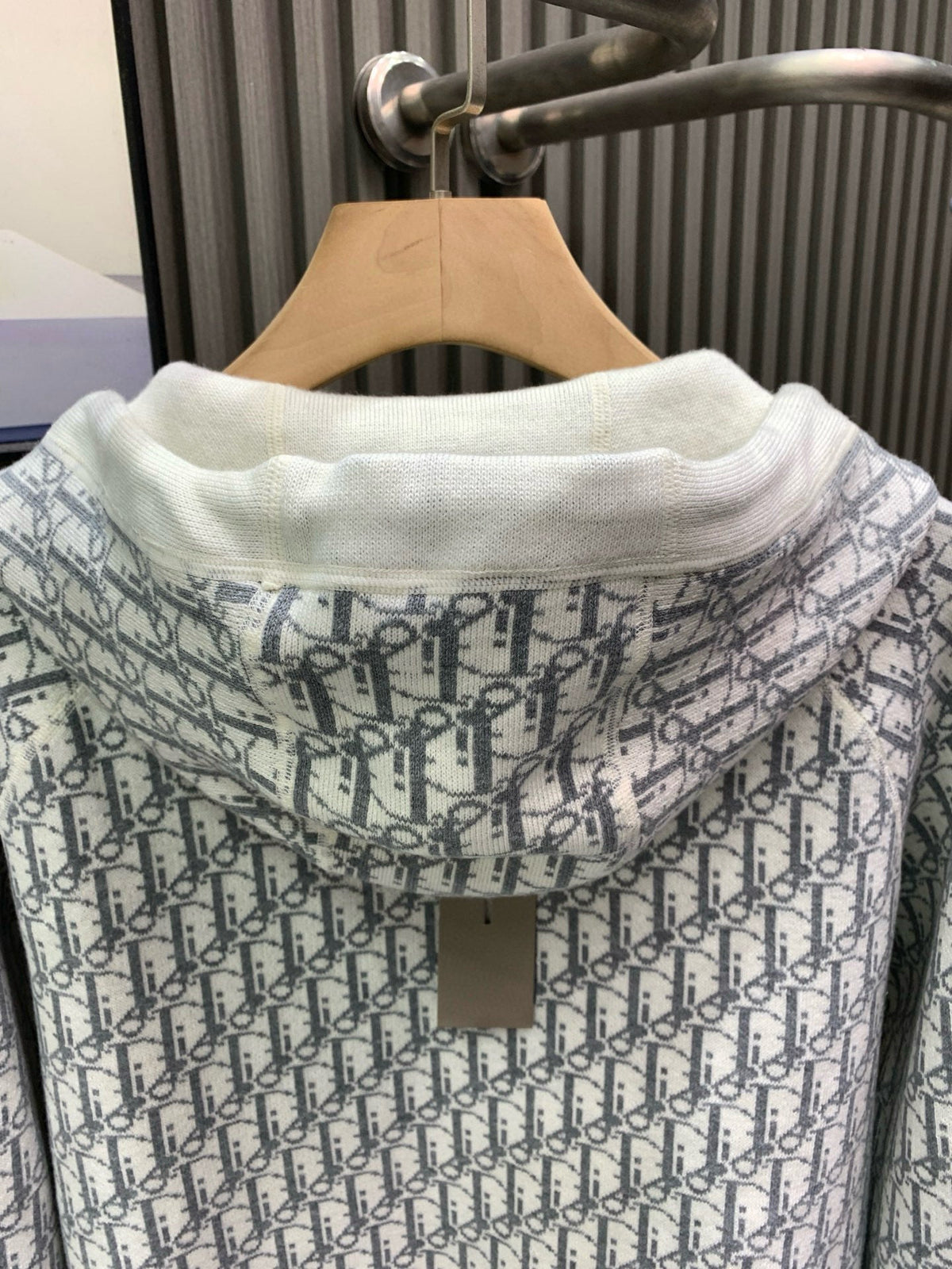 Classic Fashion Sweater-1083