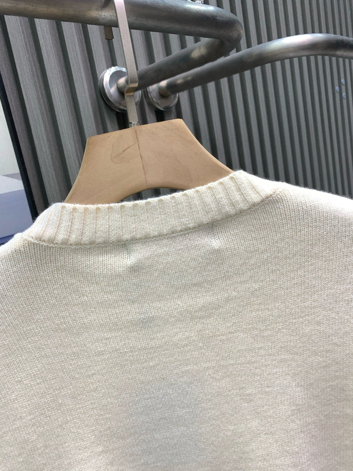 Classic Fashion Sweater-1081