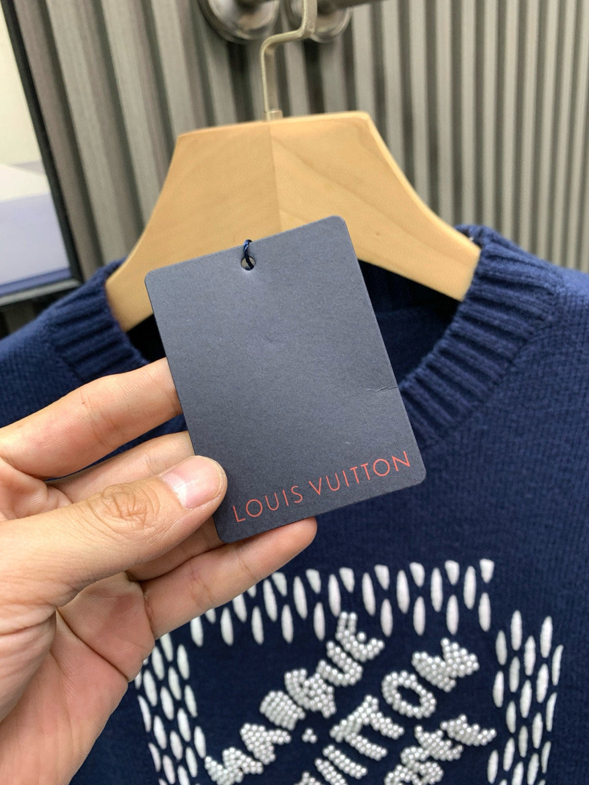 Classic Fashion Sweater-1081